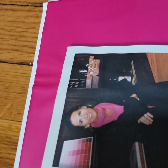 Bobbi Brown Hardcover Makeup Manual: For Everyone from Beginner to Pro - Picture 4 of 6